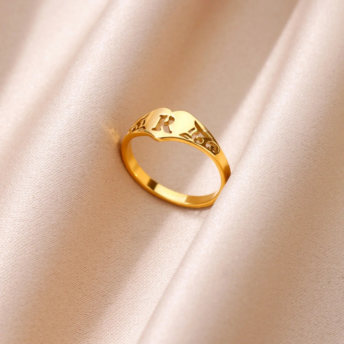 Fashion Hollow Initial Letter Heart Rings For Women Gold Color Stainless Steel A-Z Letter Ring Aesthetic Wedding Jewelry Gift