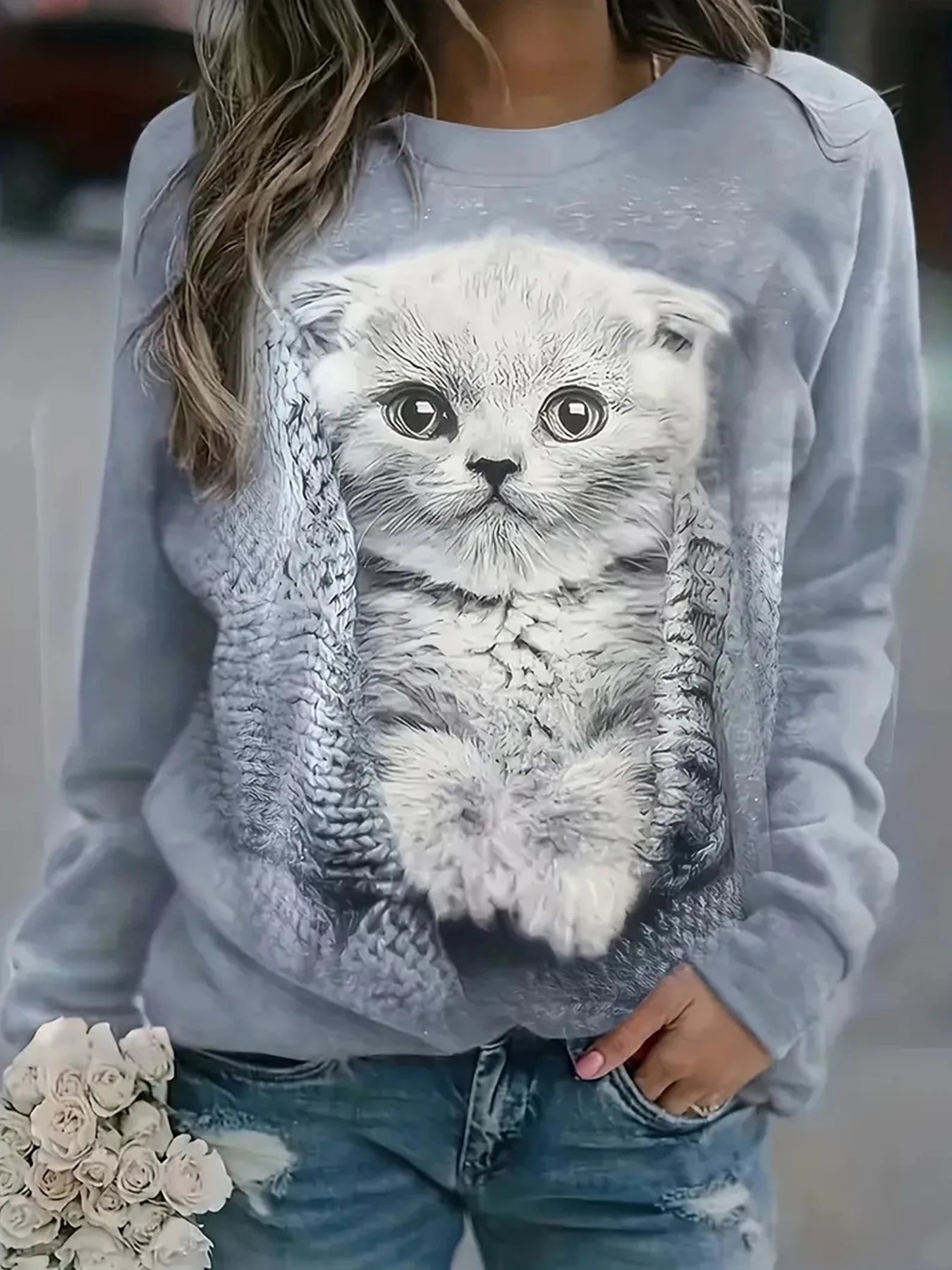 Women’s Sweatshirt with Playful Peeking Kitten Design Round Neck Cat Lover Pullover Tops Graphic Long Sleeve Sweater for Daily