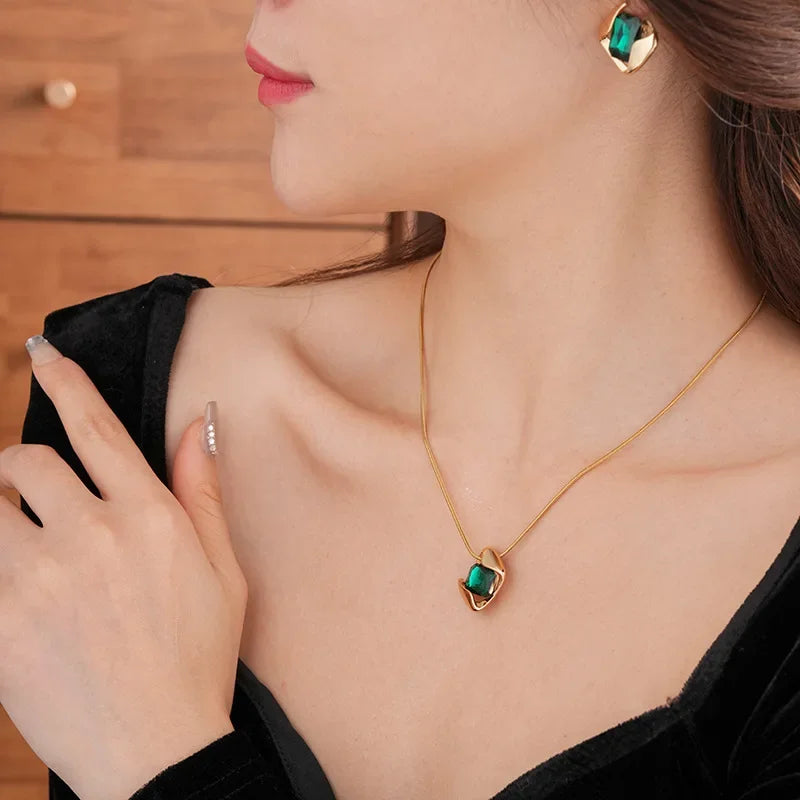 DREJEW Green Fashion Wedding Jewelry Set Wholesale Square Earring Retro Light Luxury Temperament Collarbone Chain Necklace
