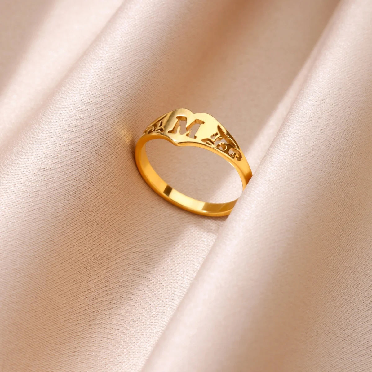 Fashion Hollow Initial Letter Heart Rings For Women Gold Color Stainless Steel A-Z Letter Ring Aesthetic Wedding Jewelry Gift