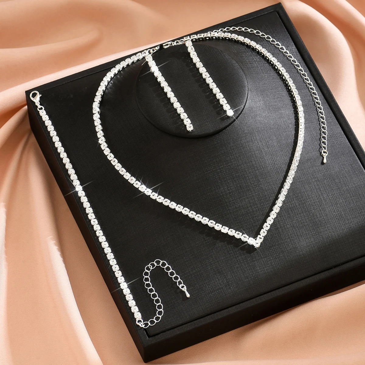 Women's Jewelry Set zircon Copper Alloy Chain Necklace Earrings Bracelet Casual Accessories for Weddings Parties Holidays