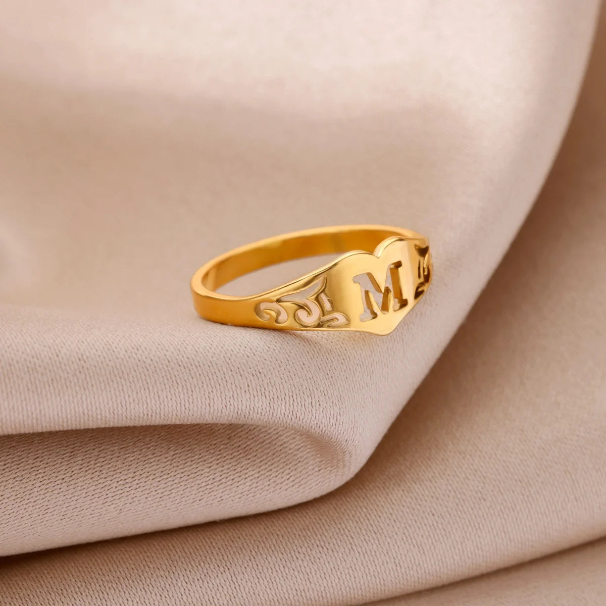 Fashion Hollow Initial Letter Heart Rings For Women Gold Color Stainless Steel A-Z Letter Ring Aesthetic Wedding Jewelry Gift