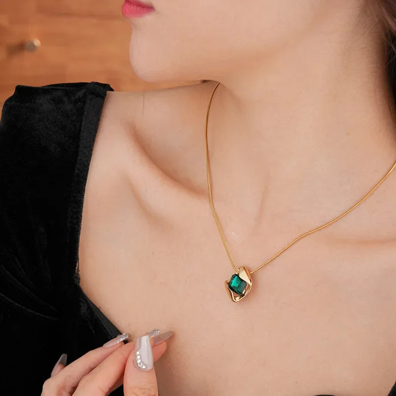 DREJEW Green Fashion Wedding Jewelry Set Wholesale Square Earring Retro Light Luxury Temperament Collarbone Chain Necklace