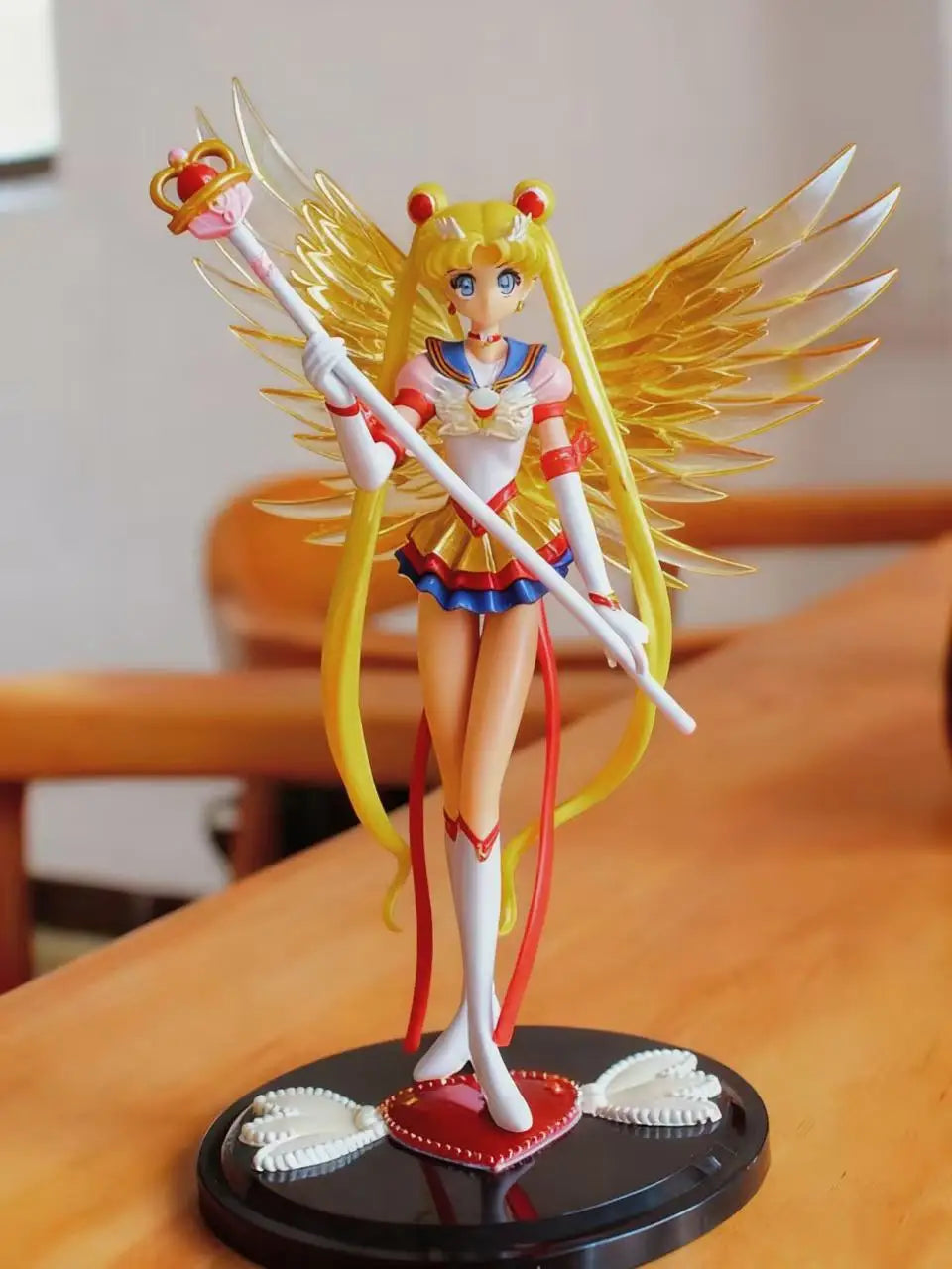 Japan Anime 16.5cm Sailor Moon Dress Queen Action Figure PVC Wedding Dress Collection Model toys for Decor Cartoon Doll Gift