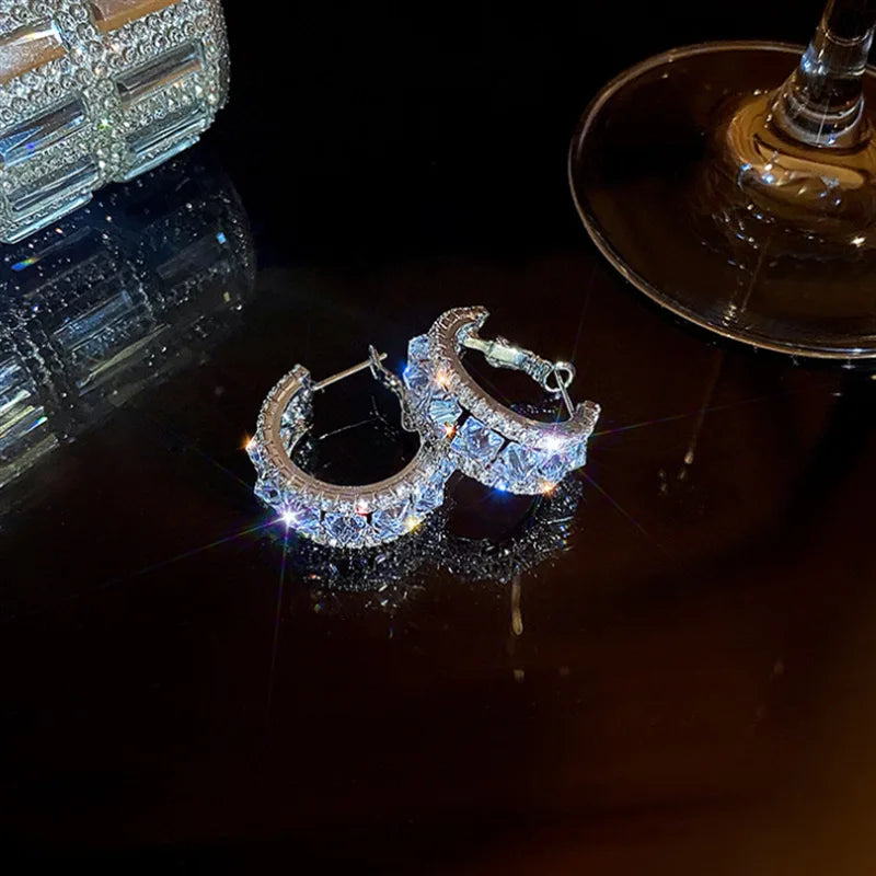 Green Crystal Golden Leaves Earrings for Women Individuality Daily Accessories Valentines Day Anniversary Birthday Jewelry Gifts